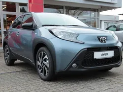 Grau Gebraucht 2025 Toyota Aygo Kleinwagen | 17.990 € (Etwas zu teuer)