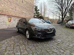 Schwarz Gebraucht 2016 Renault Mégane IV Limousine | 8.290 € (Superpreis)