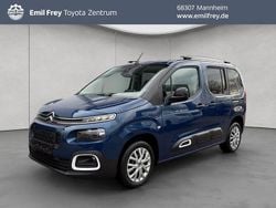 Blau Gebraucht 2022 Citroën Berlingo Feel Van / Kleinbus | 21.990 € (Guter Preis)