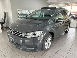 Grau Gebraucht 2020 VW Touran Van / Kleinbus | 23.990 € (Superpreis)