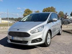 Grau Gebraucht 2017 Ford S-MAX Business Edition Van / Kleinbus | 9.000 € (Superpreis)
