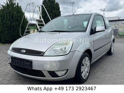 Silber Gebraucht 2005 Ford Fiesta Futura Kleinwagen | 1.200 € (Etwas zu teuer)