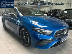 Blau Gebraucht 2024 Mercedes A250 Premium Limousine | 44.200 € (Teuer)