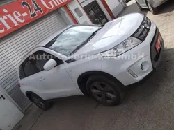 Weiß Gebraucht 2015 Suzuki Vitara Club SUV | 13.499 € (Fairer Preis)