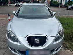 Grau Gebraucht 2006 Seat Leon Limousine | 2.000 €