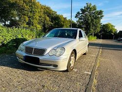 Silber Gebraucht 2002 Mercedes C200 Avantgarde Limousine | 999 € (Superpreis)