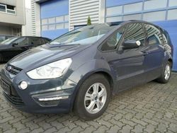 Grau Gebraucht 2013 Ford S-MAX S Van / Kleinbus | 4.950 € (Guter Preis)