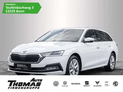 Moonweiss metallic met. Gebraucht 2023 Skoda Octavia Style Kombi | 30.880 € (Fairer Preis)