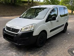 Weiß Gebraucht 2018 Peugeot Partner Van / Kleinbus | 11.500 € (Superpreis)