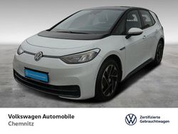 Gletscherweiß metallic/schwarz Gebraucht 2022 VW ID.3 Pro Performance Kleinwagen | 21.950 € (Fairer Preis)