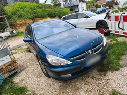 Blau Gebraucht 2002 Peugeot 607 Limousine | 900 €