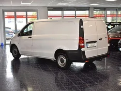 Weiß Gebraucht 2020 Mercedes Vito Van / Kleinbus | 17.370 € (Superpreis)