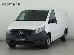 Weiss Gebraucht 2023 Mercedes Vito Van / Kleinbus | 30.762 € (Fairer Preis)
