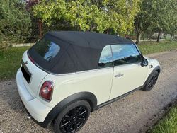 Weiß Gebraucht 2010 Mini Cooper Kleinwagen | 5.500 € (Etwas zu teuer)