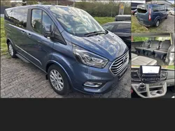 Schwarz Gebraucht 2023 Ford Tourneo Custom Titanium X Van / Kleinbus | 44.888 € (Fairer Preis)