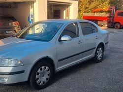 Silber Gebraucht 2006 Skoda Octavia Limousine | 1.500 € (Superpreis)