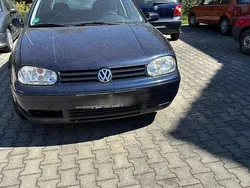 Blau Gebraucht 1998 VW Golf IV Limousine | 2.000 € (Fairer Preis)