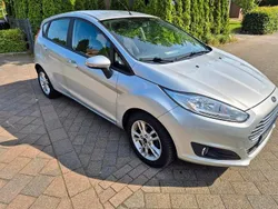 Silber Gebraucht 2015 Ford Fiesta Trend Kleinwagen | 4.999 € (Guter Preis)