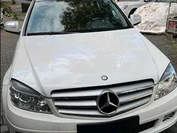 Weiß Gebraucht 2008 Mercedes C180 Avantgarde Kombi | 10.250 €