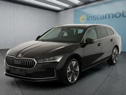 Schwarz Gebraucht 2024 Skoda Superb Kombi | 41.949 € (Superpreis)