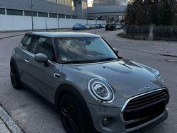 Grau Gebraucht 2019 Mini Cooper Kleinwagen | 16.900 € (Fairer Preis)
