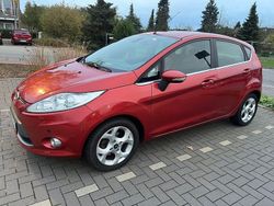 Rot Gebraucht 2009 Ford Fiesta Titanium Limousine | 5.900 €