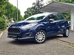 Blau Gebraucht 2016 Ford Fiesta Celebration Kleinwagen | 8.200 € (Fairer Preis)