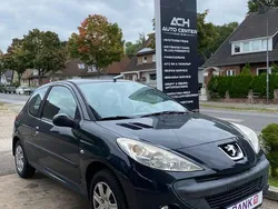Grau Gebraucht 2010 Peugeot 206+ Kleinwagen | 2.999 € (Etwas zu teuer)