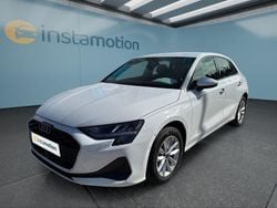 Weiß Gebraucht 2025 Audi A3 Sportback Limousine | 28.649 € (Guter Preis)