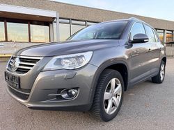 Grau Gebraucht 2011 VW Tiguan Team SUV | 9.900 € (Guter Preis)
