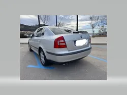 Silber Gebraucht 2004 Skoda Octavia Classic Limousine | 4.500 € (Fairer Preis)