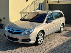 Beige Gebraucht 2006 Opel Vectra Kombi | 2.500 € (Etwas zu teuer)