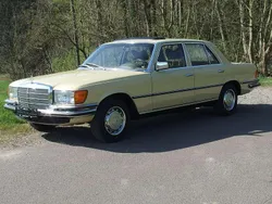 Ahorngelb Gebraucht 1977 Mercedes E280 SE Limousine | 28.000 €