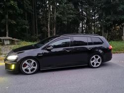 Schwarz Gebraucht 2015 VW Golf VII GTD Kombi | 12.800 € (Guter Preis)