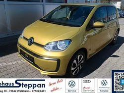 Honey yellow metallic Gebraucht 2021 VW up! Active Kleinwagen | 10.990 € (Fairer Preis)