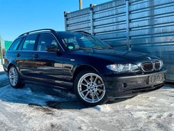 Schwarz Gebraucht 2004 BMW 320 Exclusive Kombi | 4.499 € (Fairer Preis)
