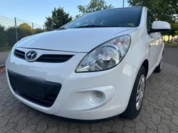 Weiß Gebraucht 2012 Hyundai i20 Classic Kleinwagen | 2.200 € (Fairer Preis)