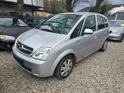 Silber Gebraucht 2005 Opel Meriva Edition Van / Kleinbus | 399 €