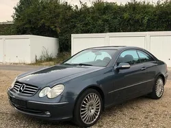 Grau Gebraucht 2004 Mercedes CLK200 Coupé | 2.390 €