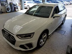 Weiß Gebraucht 2022 Audi A4 S-Line Kombi | 21.900 € (Superpreis)