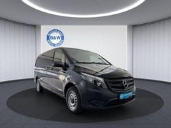 Obsidianschwarz metallic Gebraucht 2023 Mercedes Vito Van / Kleinbus | 27.999 € (Superpreis)