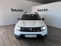 Blanc glacier Gebraucht 2022 Dacia Duster Prestige SUV | 18.950 € (Guter Preis)