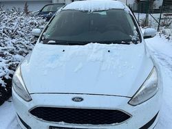 Weiß Gebraucht 2014 Ford Focus Kombi | 2.900 € (Superpreis)