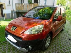 Orange Gebraucht 2009 Peugeot Partner Tepee Family Van / Kleinbus | 7.250 € (Teuer)
