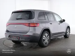 Grau Gebraucht 2024 Mercedes EQB300 Night SUV | 35.990 € (Guter Preis)