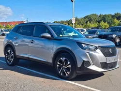 Grau Gebraucht 2021 Peugeot 2008 Allure SUV | 15.900 € (Fairer Preis)