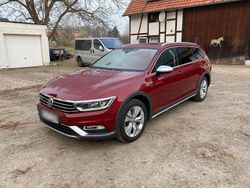 Rot Gebraucht 2016 VW Passat Alltrack Kombi | 15.000 € (Fairer Preis)