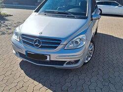 Silber Gebraucht 2006 Mercedes B150 Van / Kleinbus | 3.499 € (Fairer Preis)