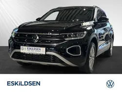 Schwarz Neu 2025 VW T-Roc Life SUV | 43.675 € (Teuer)