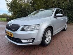 Grau Gebraucht 2014 Skoda Octavia GreenLine Kombi | 5.735 € (Fairer Preis)